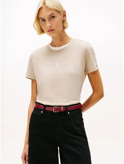 Tommy Hilfiger Embroidered Crest Banner Logo T In White