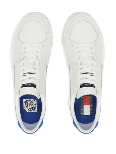 Tommy Hilfiger Essential Badge Sneakers In Animal Print