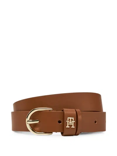 Tommy Hilfiger Essential Th Logo-plaque Leather Belt In Brown