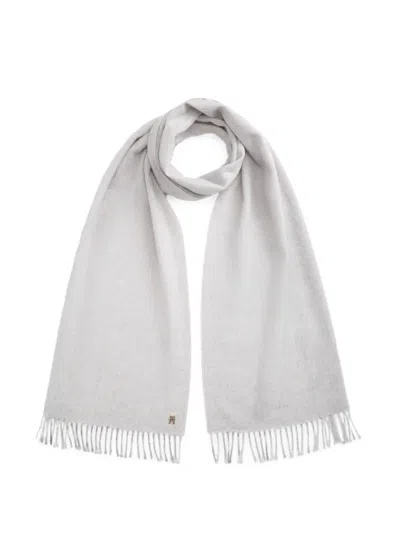 Tommy Hilfiger Fringed Logo-plaque Scarf In Gray