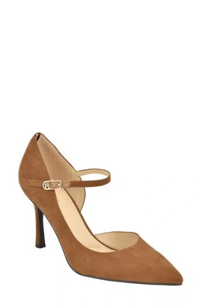 Tommy Hilfiger Gefrey 2 Mary Jane Pump In Brown