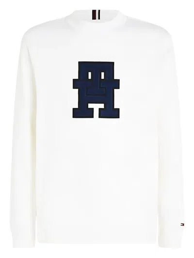 TOMMY HILFIGER GRAPHIC-PATCH LONG-SLEEVE T-SHIRT