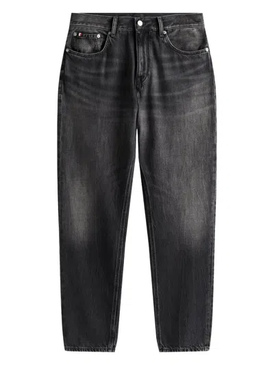 Tommy Hilfiger Harlem Logo-patch Regular Leg Jeans In Black