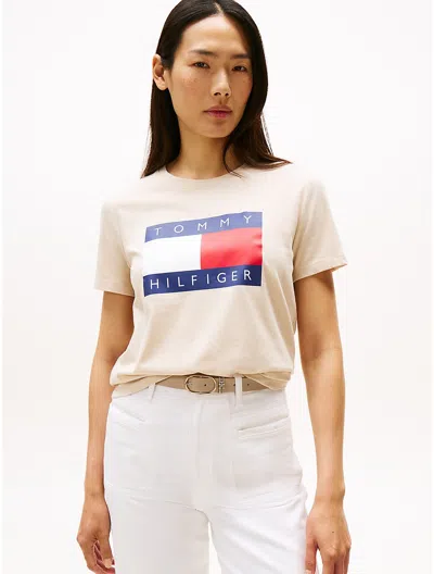 Tommy Hilfiger Heritage Flag Logo T In Brown