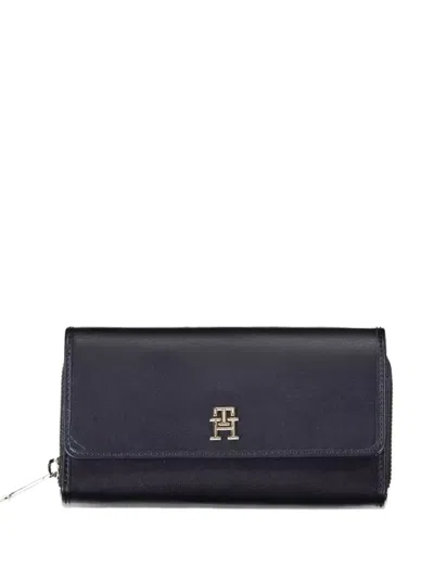 Tommy Hilfiger Julia Zip-around Wallet In Black