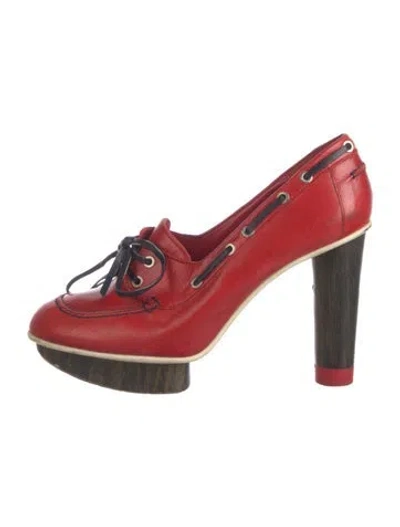 Pre-owned Tommy Hilfiger Leather Pumps In Red