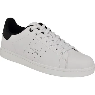 Tommy Hilfiger Liston Sneaker In White/black