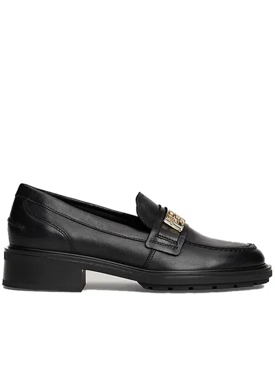 Tommy Hilfiger Loafers In Black