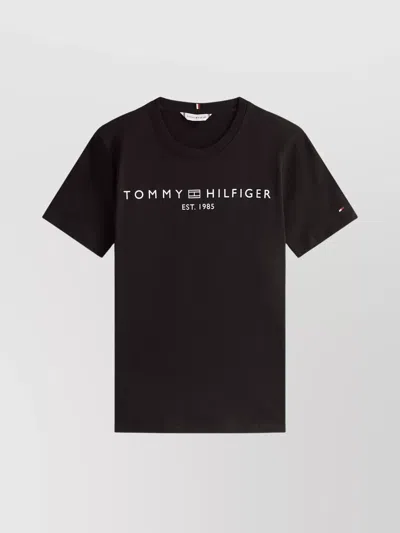 Tommy Hilfiger Logo Crew Neck T-shirt In Black