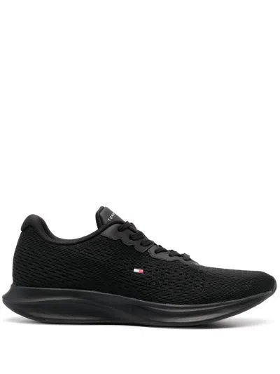 Tommy Hilfiger Logo-embroidered Mesh Sneakers In 黑色