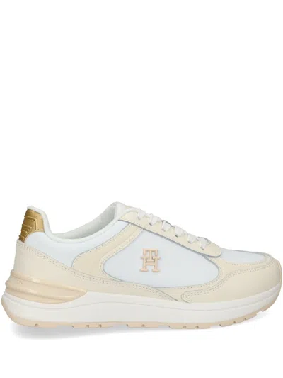 Tommy Hilfiger Logo-embroidered Sneakers In Weiss