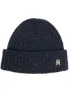 Tommy Hilfiger Logo-plaque Ribbed Knit Beanie In Blau