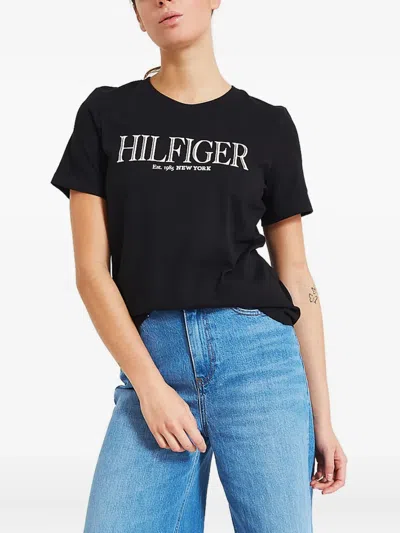 Tommy Hilfiger Logo-print T-shirt In Black