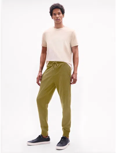 Tommy Hilfiger Logo Sweatpant In Uniform Olive