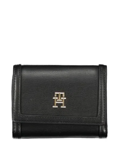 Tommy Hilfiger Logo Trifold Wallet In Black