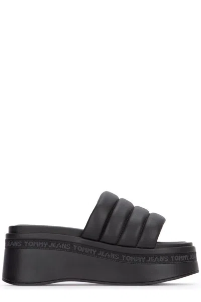 Tommy Hilfiger Logo Wedge Platform Sandals In Black