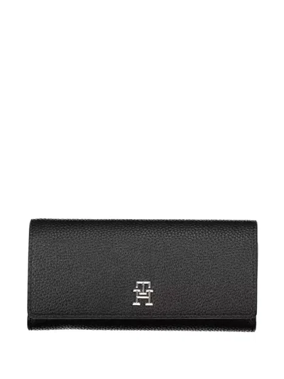 Tommy Hilfiger Logo-detail Wallet In Black