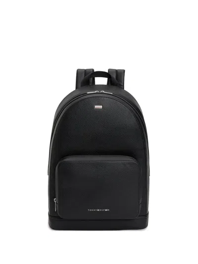 Tommy Hilfiger Logo-plaque Backpack In Black