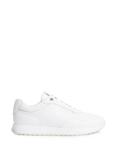 Tommy Hilfiger Logo-plaque Lace-up Sneakers In White