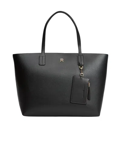 Tommy Hilfiger Logo-plaque Shoulder Bag In Yellow