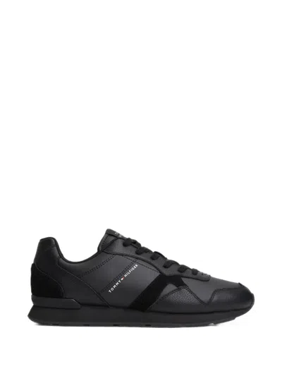 Tommy Hilfiger Logo-print Panelled Low-top Sneakers In Black