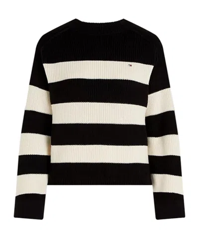 Tommy Hilfiger Long-sleeved Sweater In Black