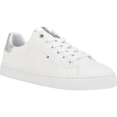 Tommy Hilfiger Lyan Sneaker In White/silver