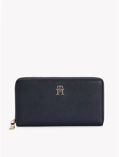 Tommy Hilfiger Monogram Zip Wallet In Tommy Navy