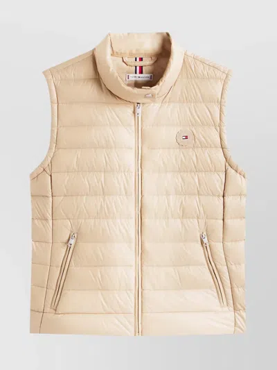 TOMMY HILFIGER NECK HIGH PADDED SIDE SLEEVELESS POCKETS