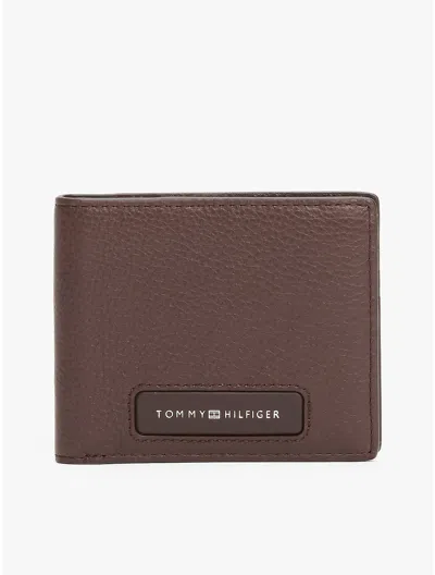 Tommy Hilfiger Pebbled Leather Monogram Card Wallet In Coffee Bean
