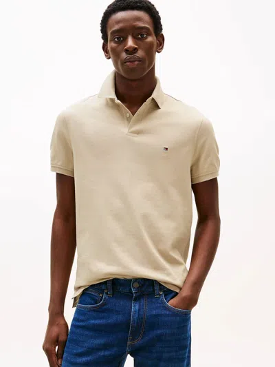Tommy Hilfiger Polo Man  Mw0mw17770 Rbt Reg Polo Rbt Sandalwood In Brown