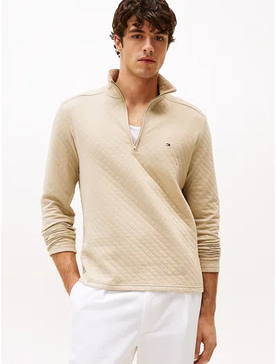 Tommy Hilfiger Quarter In Sandalwood