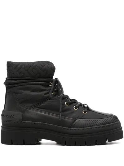Tommy Hilfiger Quilted Panelled Boots In Schwarz