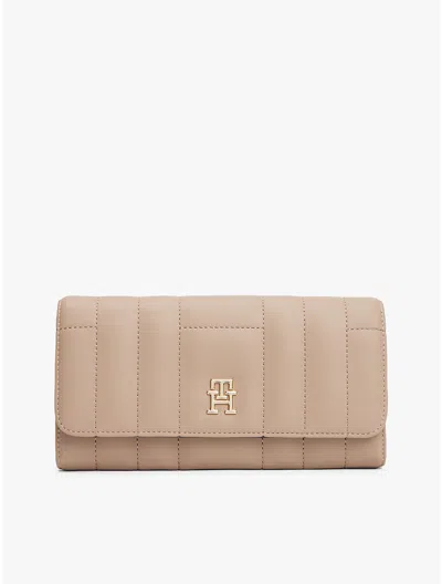 Tommy Hilfiger Quilted Snap
