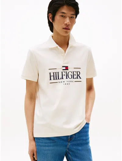 Tommy Hilfiger Regular Fit Interlock Hilfiger Logo Polo In White