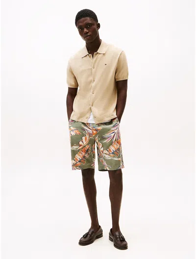 Tommy Hilfiger Relaxed Fit 7" Banana Leaf Print Short In Neutral