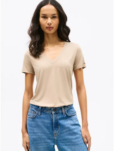 Tommy Hilfiger Relaxed Fit Drapey V In Beige