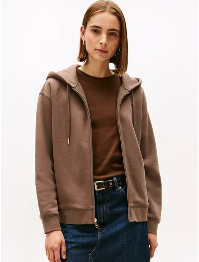 Tommy Hilfiger Relaxed Fit Plush In Brown