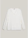 Tommy Hilfiger Relaxed Fit V In Ecru