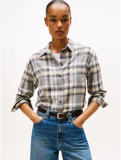 Tommy Hilfiger Relaxed Lightweight Plaid Flannel Shirt In Gray
