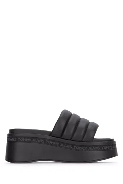 Tommy Hilfiger Sandali In Black