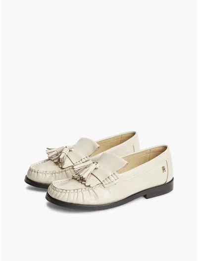 Tommy Hilfiger Shiny Leather Tassel Loafer In Neutral