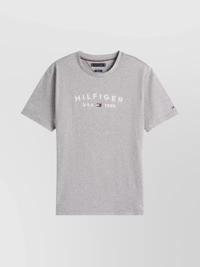 Tommy Hilfiger Short Sleeve Crew Neck T-shirt Design In Gray
