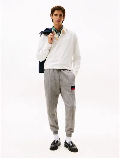 Tommy Hilfiger Signature Stripe Sweatpant In Gray
