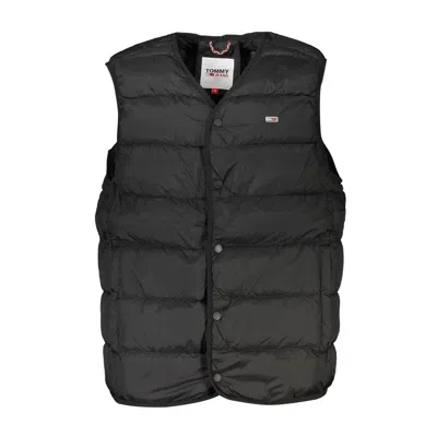 Tommy Hilfiger Sleek Sleeveless Recycled Nylon Vest In Black