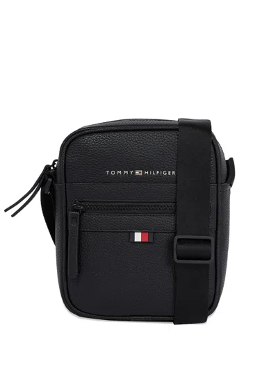 Tommy Hilfiger Small Essential Messenger Bag In Black