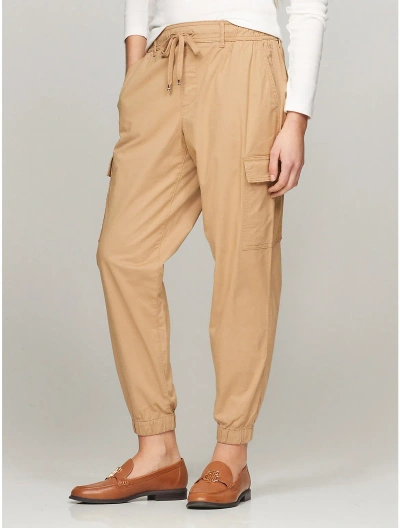 Tommy Hilfiger Stretch Cotton Cargo Chino Jogger In Champagne Toast