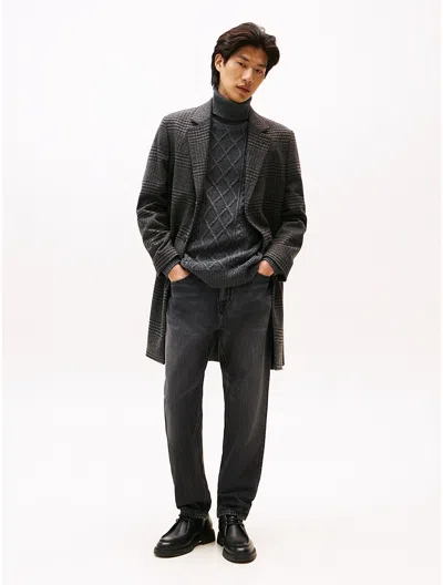 Tommy Hilfiger Tapered Relaxed Black Wash Jean