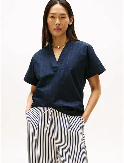 Tommy Hilfiger Textured V In Blue