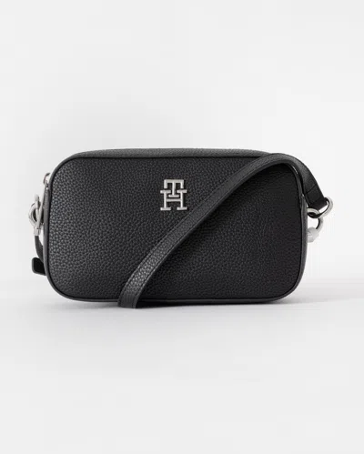 Tommy Hilfiger Th Emblem Womens Camera Bag In Black